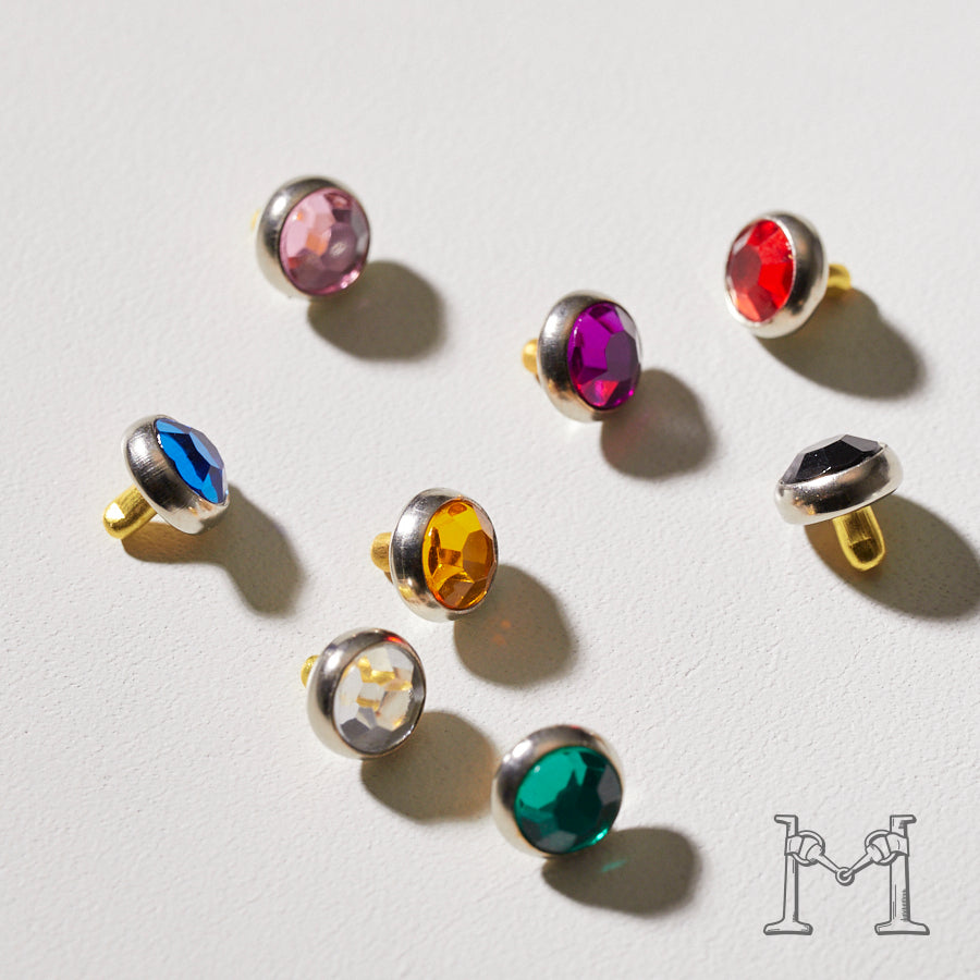 アクリルダイヤカットスタッズ 6.5mm P-996-6.5